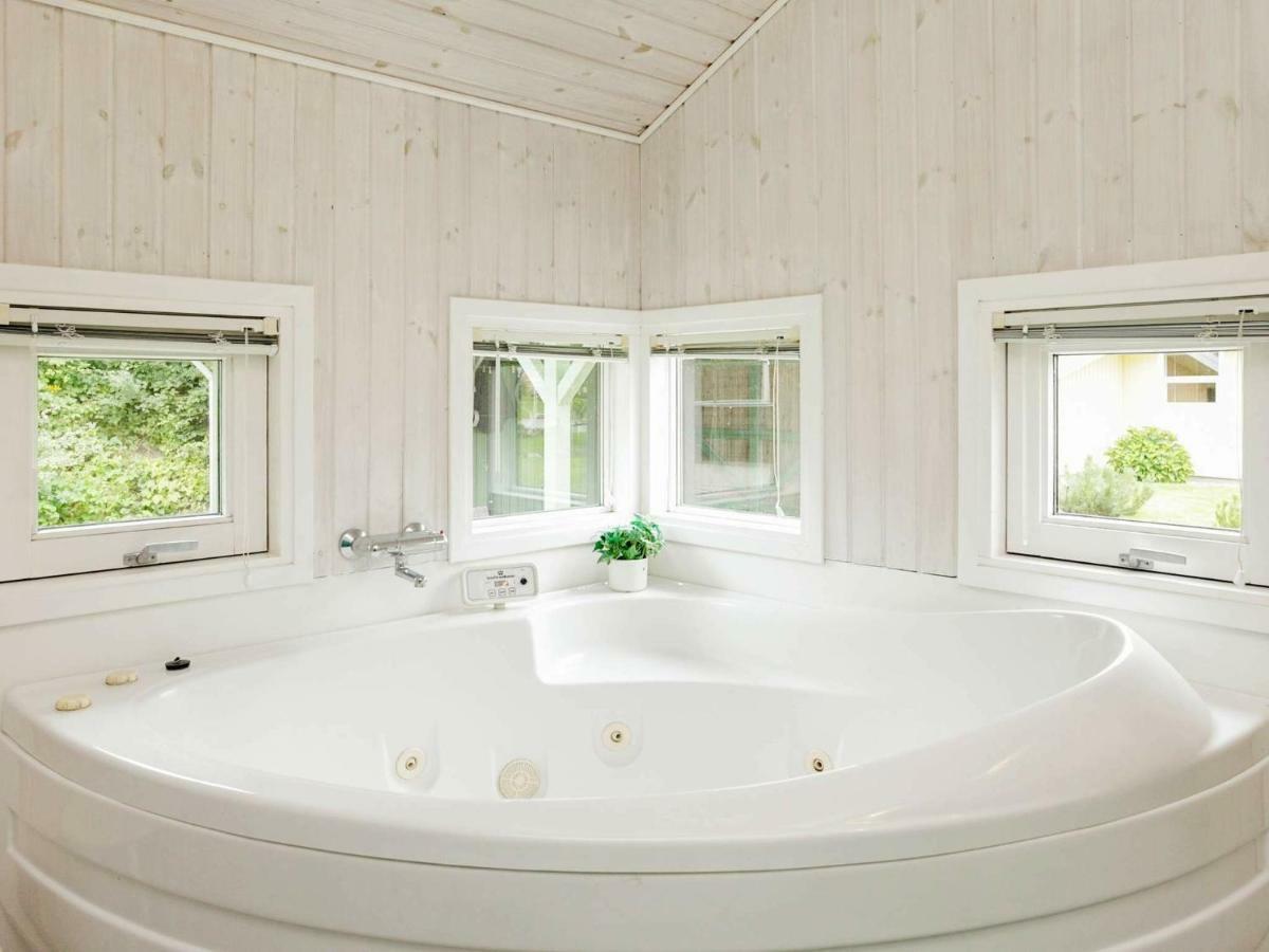6 Person Holiday Home In Otterup 외부 사진